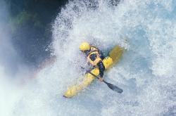 包含Scout官方宣布夺冠新规，TES引发争议！比赛高潮迭起的词条